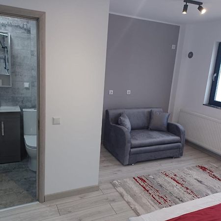 Aparthotel Oltului Galaţi Esterno foto